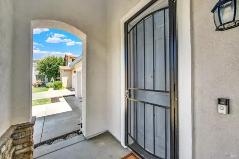 Entry Way - 2467 Flatley Cir, Fairfield, CA 94533 photo 1 of 5