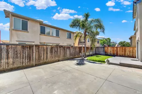Exterior - 2467 Flatley Cir, Fairfield, CA 94533 photo 13 of 17