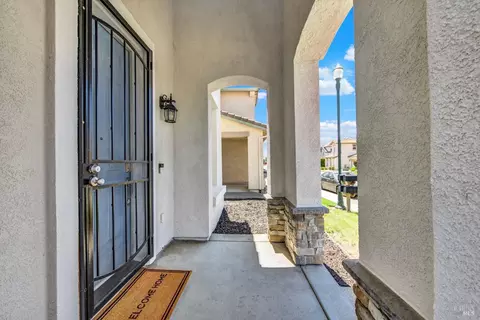 Exterior - 2467 Flatley Cir, Fairfield, CA 94533 photo 7 of 17
