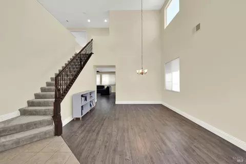 Entry Way - 2467 Flatley Cir, Fairfield, CA 94533 photo 2 of 5