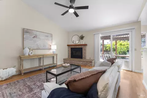 6101 Amie Dr, Windsor, CA 95492 photo 17