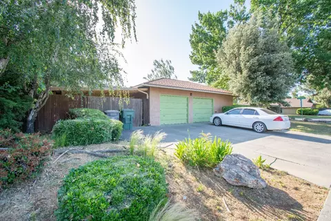 815 Sunset Dr, Dixon, CA 95620 photo 2