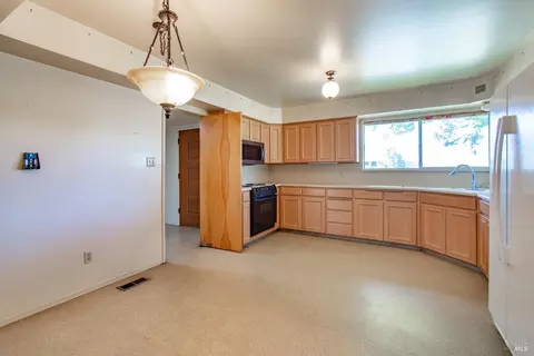 815 Sunset Dr, Dixon, CA 95620 photo 9