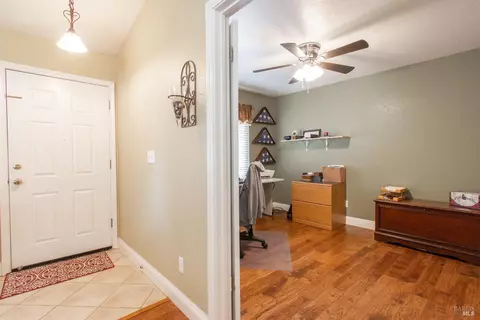 Entry Way - 1865 Derby Dr, Dixon, CA 95620 photo 2 of 2