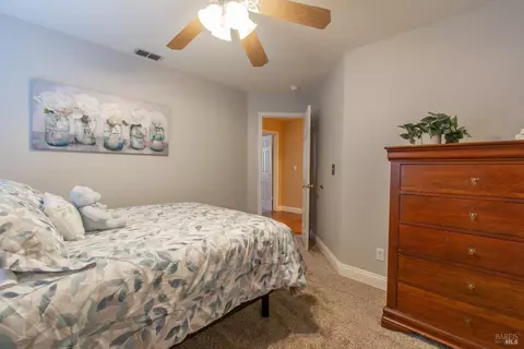 Bedroom - 1865 Derby Dr, Dixon, CA 95620 photo 5 of 7