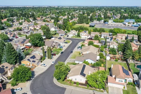 View/Area - 1865 Derby Dr, Dixon, CA 95620 photo 4 of 5