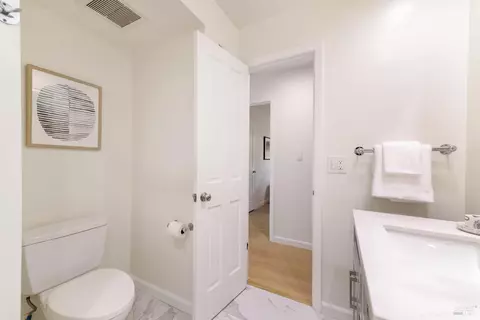 Bath - 50 Pine Ter, Tiburon, CA 94920 photo 2 of 3