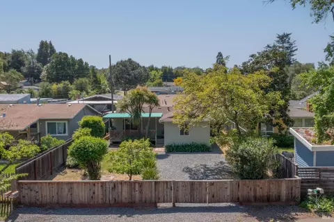 Exterior - 8419 Spring Dr, Forestville, CA 95436 photo 2 of 6
