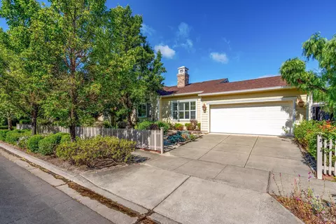 Exterior - 412 Saunders Dr, Sonoma, CA 95476 photo 11 of 13