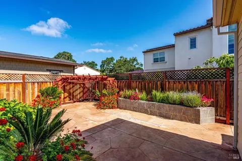 Exterior - 412 Saunders Dr, Sonoma, CA 95476 photo 5 of 13