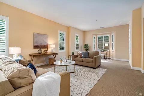 Living - 412 Saunders Dr, Sonoma, CA 95476 photo 1 of 3