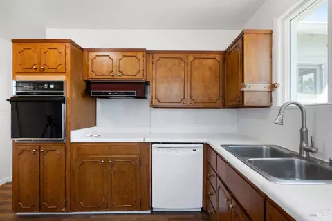 Kitchen - 1408 Carl Ave, Vallejo, CA 94590 photo 1 of 2