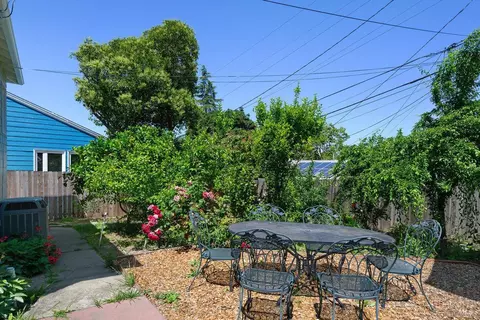Exterior - 1408 Carl Ave, Vallejo, CA 94590 photo 3 of 6