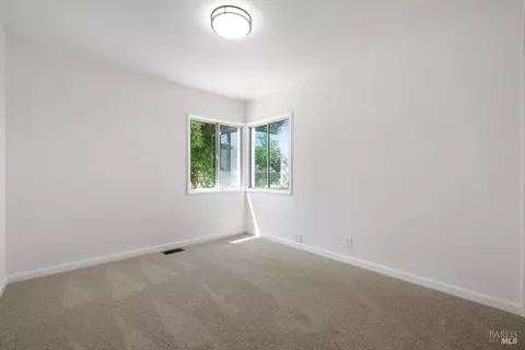 Bedroom - 1408 Carl Ave, Vallejo, CA 94590 photo 5 of 5