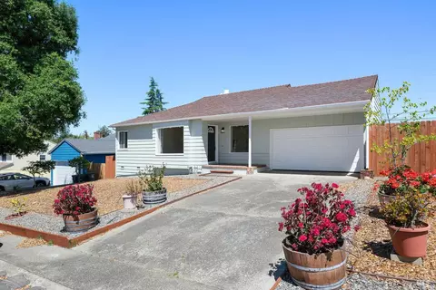 Exterior - 1408 Carl Ave, Vallejo, CA 94590 photo 2 of 6