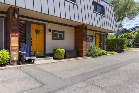 319 North St #2, Healdsburg, CA 95448