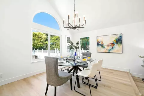 Dining - 120 Seawind Dr, Vallejo, CA 94590 photo 2 of 3