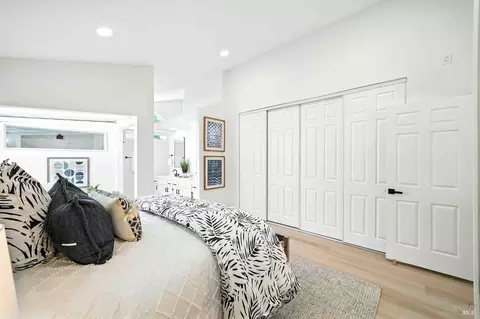 Bedroom - 120 Seawind Dr, Vallejo, CA 94590 photo 2 of 4
