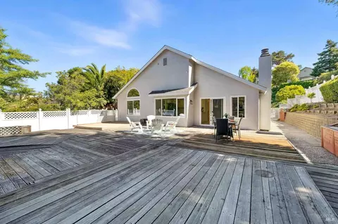 Exterior - 120 Seawind Dr, Vallejo, CA 94590 photo 4 of 4