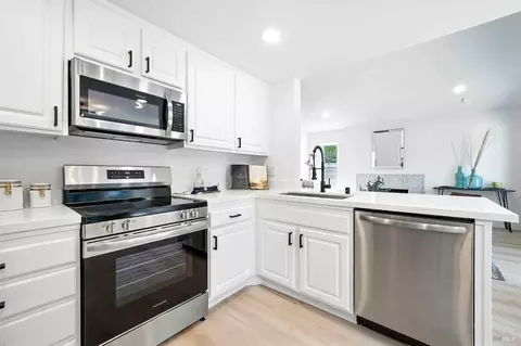Kitchen - 120 Seawind Dr, Vallejo, CA 94590 photo 1 of 2