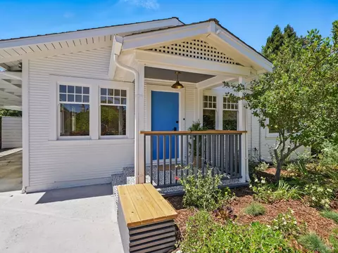 9 Park St, San Rafael, CA 94901