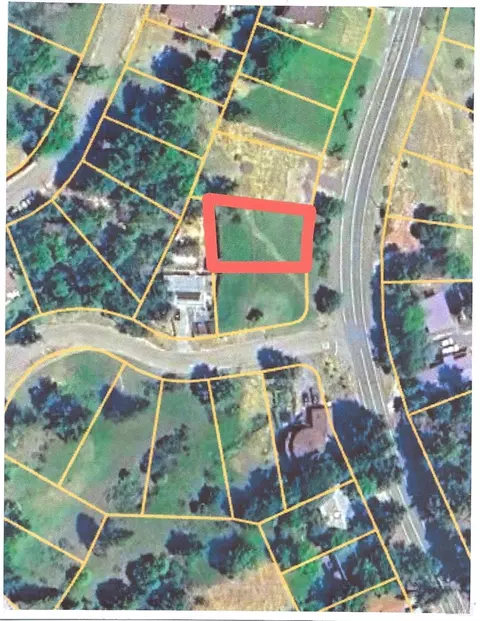 25552 Sherwood Rd, Willits, CA 95490