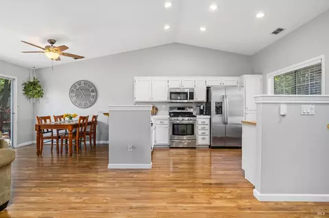 Other - 410 Valley Oak Ct, Windsor, CA 95492 photo 2 of 6