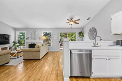 Other - 410 Valley Oak Ct, Windsor, CA 95492 photo 3 of 6