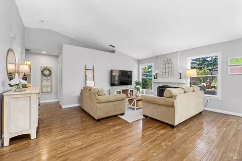 Other - 410 Valley Oak Ct, Windsor, CA 95492 photo 4 of 6