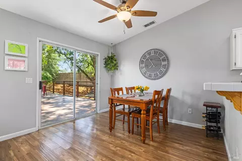 Dining - 410 Valley Oak Ct, Windsor, CA 95492 photo 1 of 1