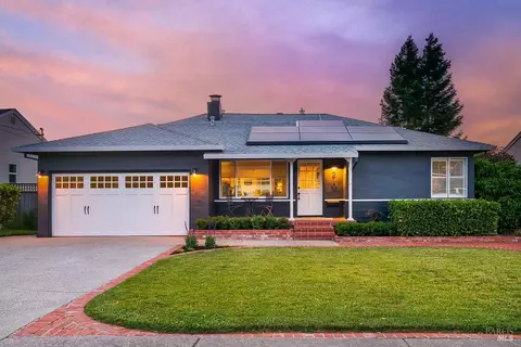 210 El Prado Ave, San Rafael, CA 94903