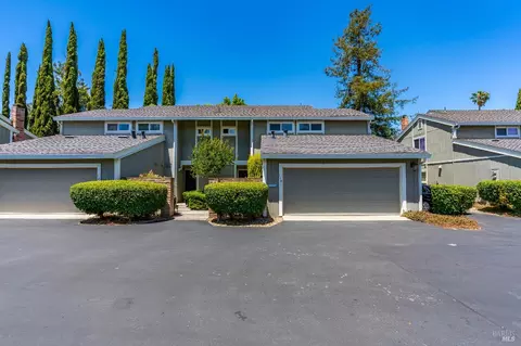 118 Summerwood Pl, Concord, CA 94518
