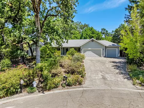 313 Conor Ct, Forestville, CA 95436