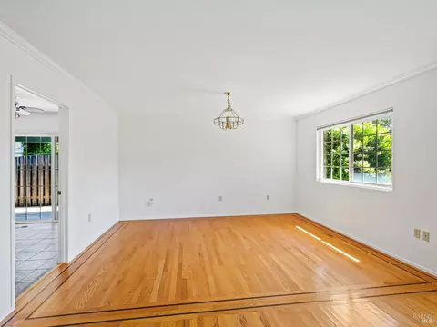 Living - 145 Temelec Cir, Sonoma, CA 95476 photo 5 of 7