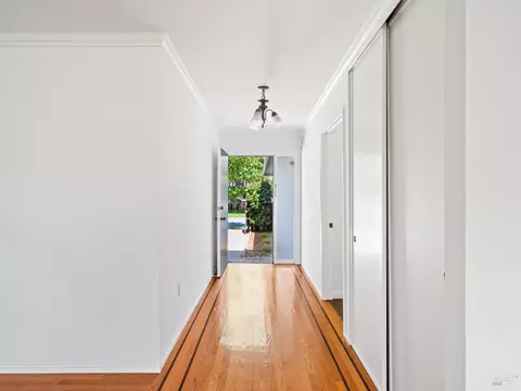 Entry Way - 145 Temelec Cir, Sonoma, CA 95476 photo 2 of 2