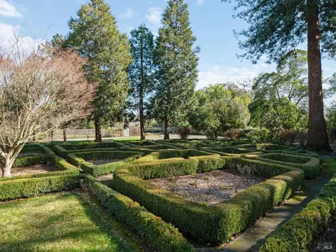 Exterior - 145 Temelec Cir, Sonoma, CA 95476 photo 9 of 10