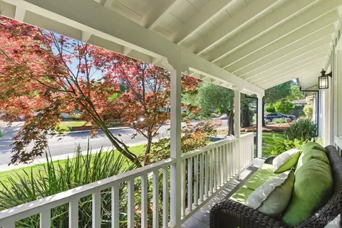 166 Knight Dr, San Rafael, CA 94901