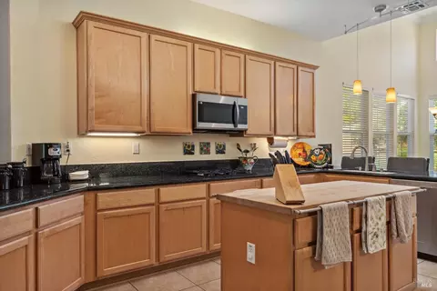 429 Sonoma Dr, Cloverdale, CA 95425 photo 9