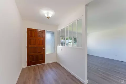 830 Malaga Dr, Ukiah, CA 95482 photo 3