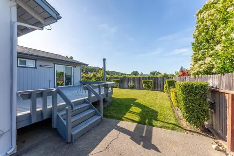 830 Malaga Dr, Ukiah, CA 95482 photo 22