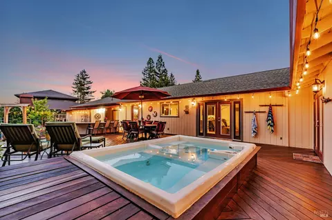 Exterior - 6139 Lockwood Dr, Windsor, CA 95492 photo 32 of 46