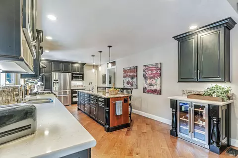 Kitchen - 6139 Lockwood Dr, Windsor, CA 95492 photo 4 of 5