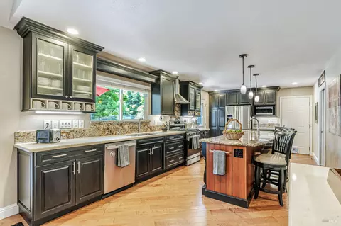 Kitchen - 6139 Lockwood Dr, Windsor, CA 95492 photo 1 of 5