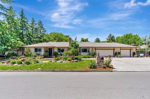 Exterior - 6139 Lockwood Dr, Windsor, CA 95492 photo 2 of 46