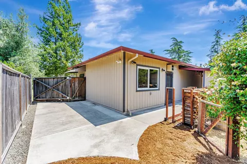 Exterior - 6139 Lockwood Dr, Windsor, CA 95492 photo 40 of 46