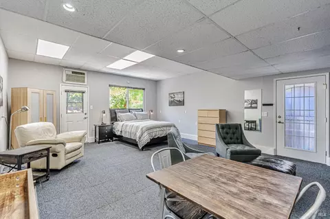 Bedroom - 6139 Lockwood Dr, Windsor, CA 95492 photo 5 of 6