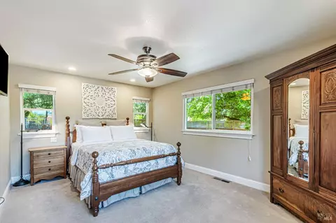 Bedroom - 6139 Lockwood Dr, Windsor, CA 95492 photo 1 of 6