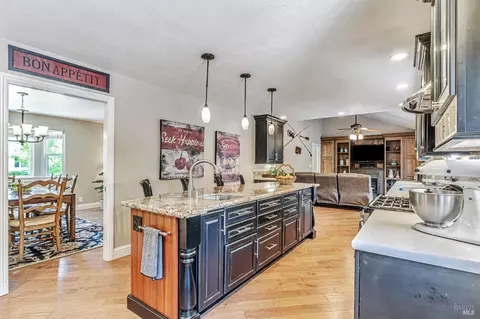 Kitchen - 6139 Lockwood Dr, Windsor, CA 95492 photo 2 of 5