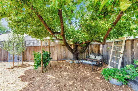Exterior - 6139 Lockwood Dr, Windsor, CA 95492 photo 41 of 46