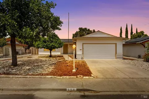156 Olympic Cir, Vacaville, CA 95687